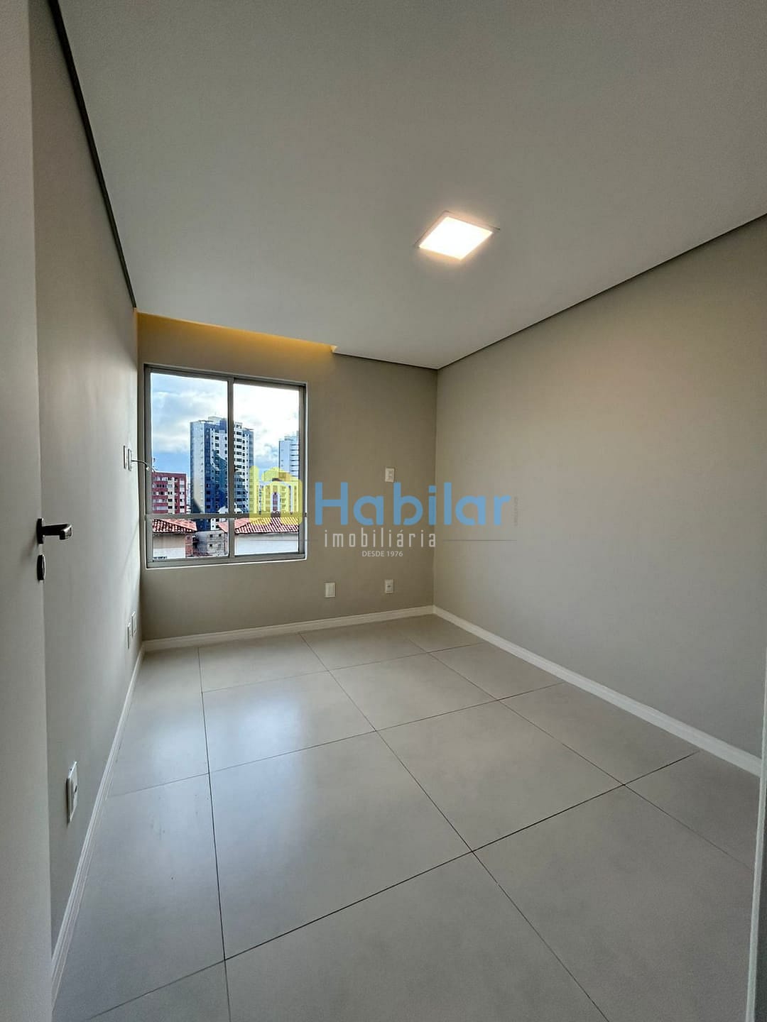 Apartamento à venda com 2 quartos, 57m² - Foto 5