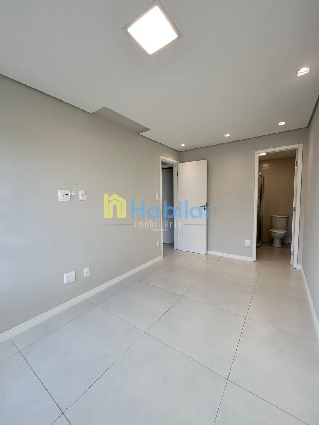 Apartamento à venda com 2 quartos, 57m² - Foto 4