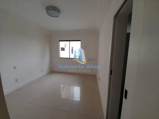 Apartamento com 225m² 3 quartos e 4 banheiros, à venda, no bairro Candeias em Vitória da Conquista