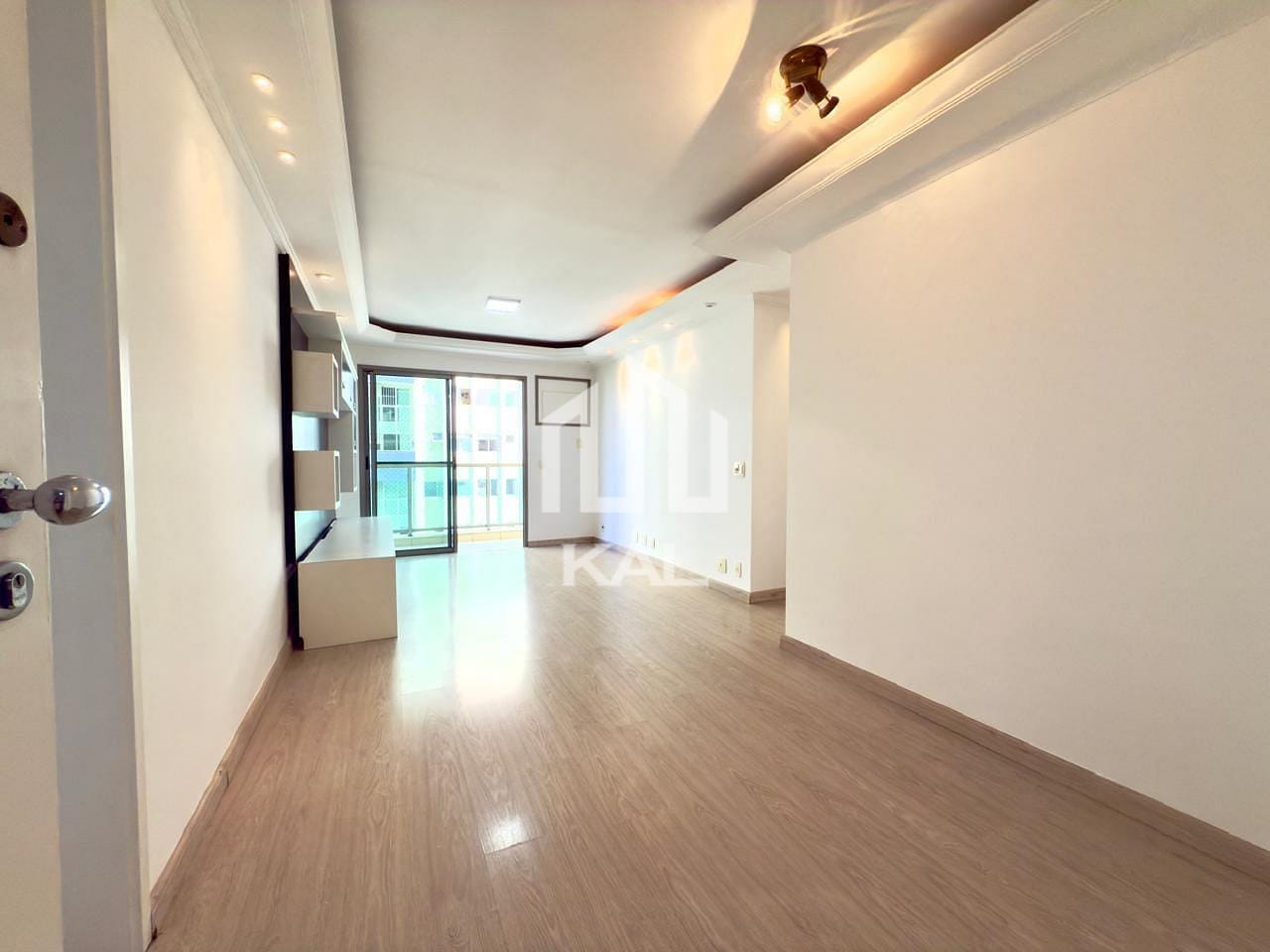Apartamento para alugar com 2 quartos, 68m² - Foto 3