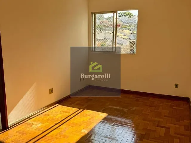 Apartamento 3 quartos e 2 banheiros, para alugar, no bairro Costa Pinto em Lavras