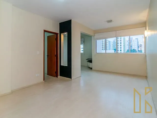 Apartamento 2 quartos e 2 banheiros, à venda, no bairro Centro em Londrina