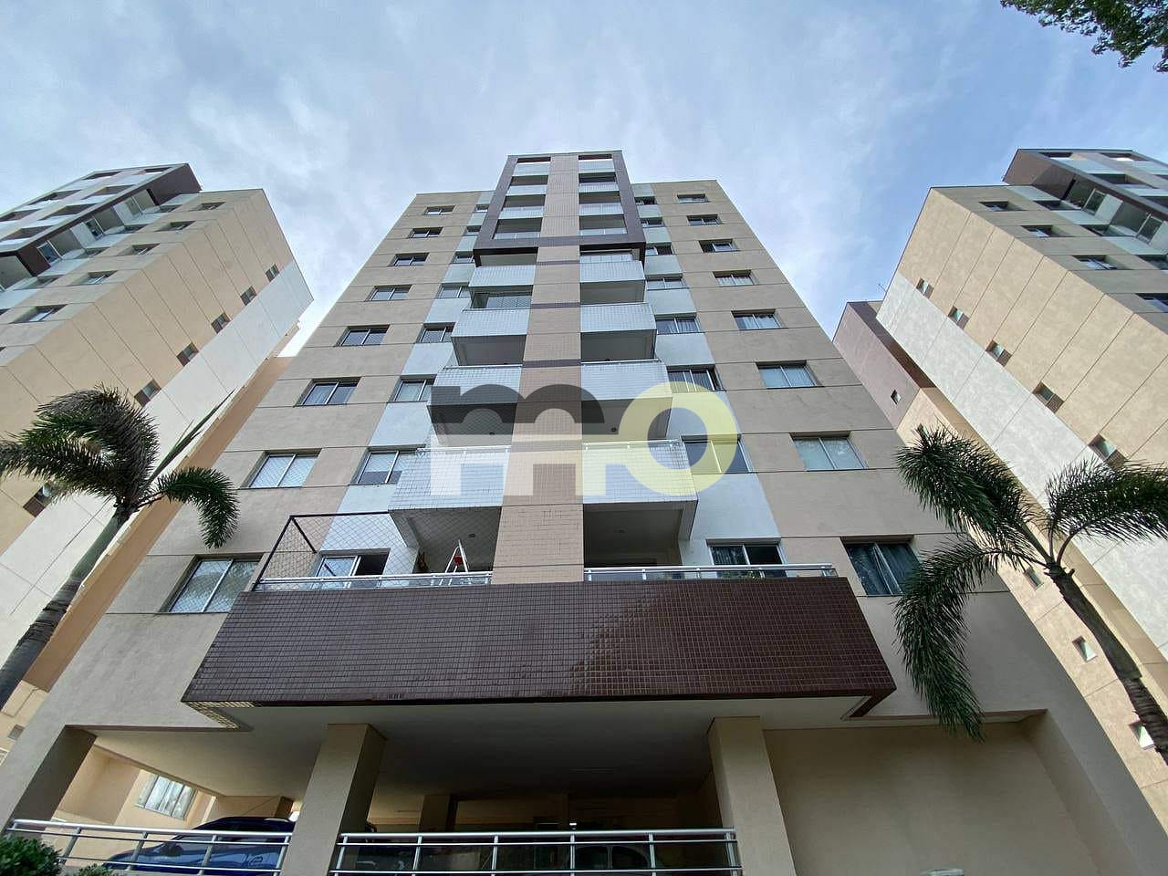 Apartamento à venda com 3 quartos, 76m² - Foto 2