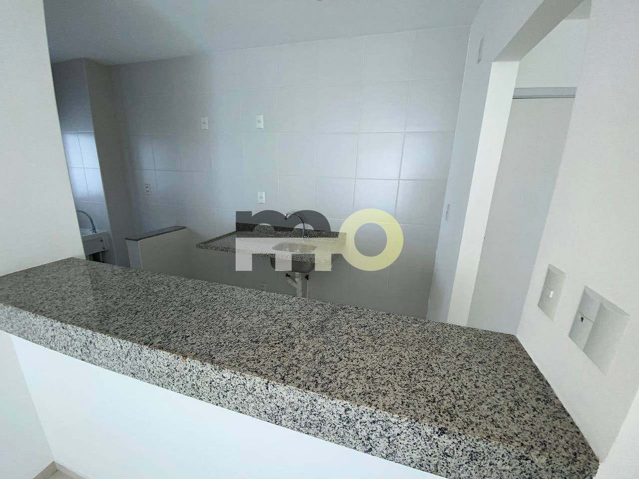 Apartamento à venda com 3 quartos, 76m² - Foto 13