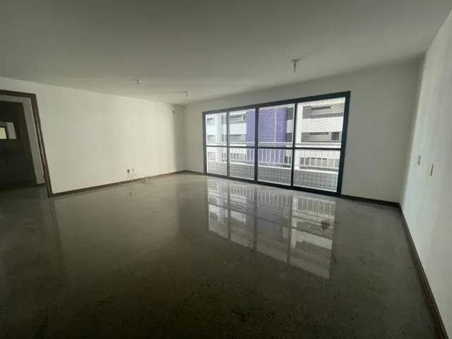 Apartamento 3 quartos e 3 banheiros, para alugar, no bairro Mucuripe em Fortaleza