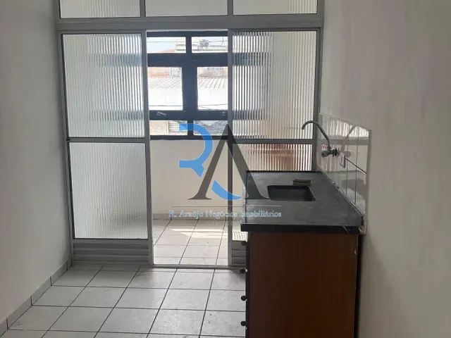 Apartamento 2 quartos e 1 banheiro, para alugar, no bairro Vila Divina Pastora em São Paulo