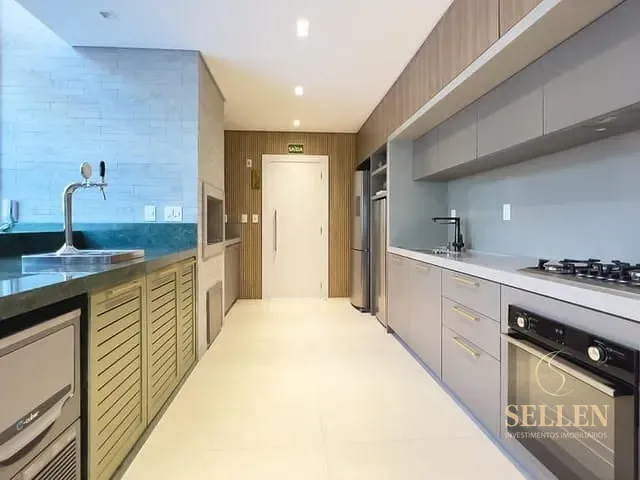 Apartamento 4 quartos e 4 banheiros, à venda, no bairro Centro em Balneário Camboriú