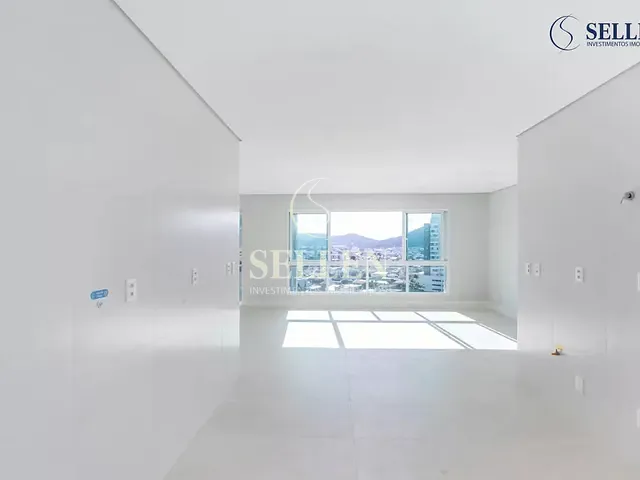 Apartamento 4 quartos e 4 banheiros, à venda, no bairro Centro em Balneário Camboriú