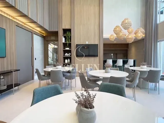 Apartamento 4 quartos e 4 banheiros, à venda, no bairro Centro em Balneário Camboriú