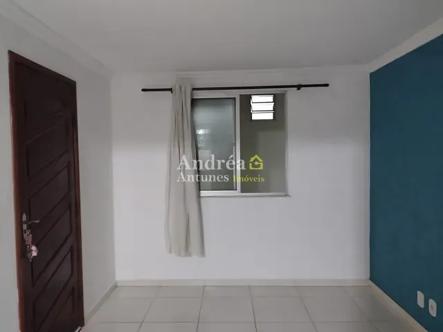 Apartamento 2 quartos e 1 banheiro, para alugar, no bairro Gamboa em Cabo Frio