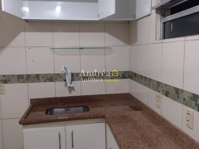 Apartamento 2 quartos e 1 banheiro, para alugar, no bairro Gamboa em Cabo Frio