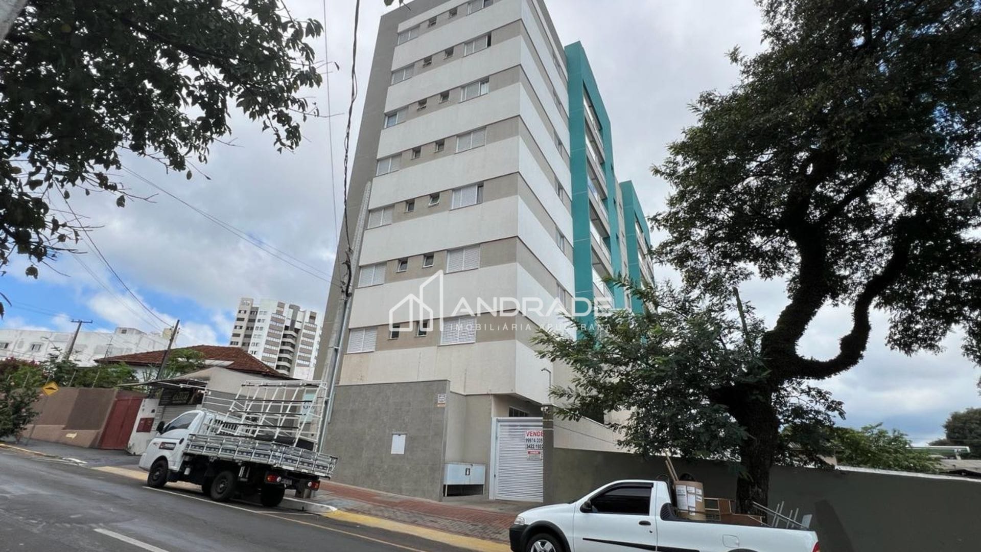 Apartamento à venda com 2 quartos, 125m² - Foto 1