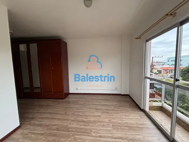 Apartamento 3 quartos e 3 banheiros, para alugar, no bairro Centro em Fraiburgo