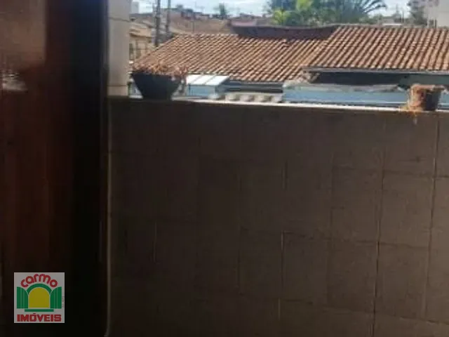 Apartamento 3 quartos e 2 banheiros, para alugar, no bairro Cidade Jardim em Anápolis