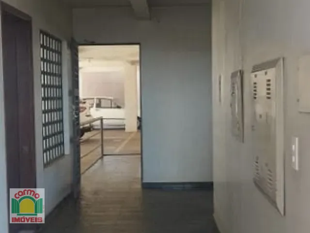 Apartamento 3 quartos e 2 banheiros, para alugar, no bairro Cidade Jardim em Anápolis