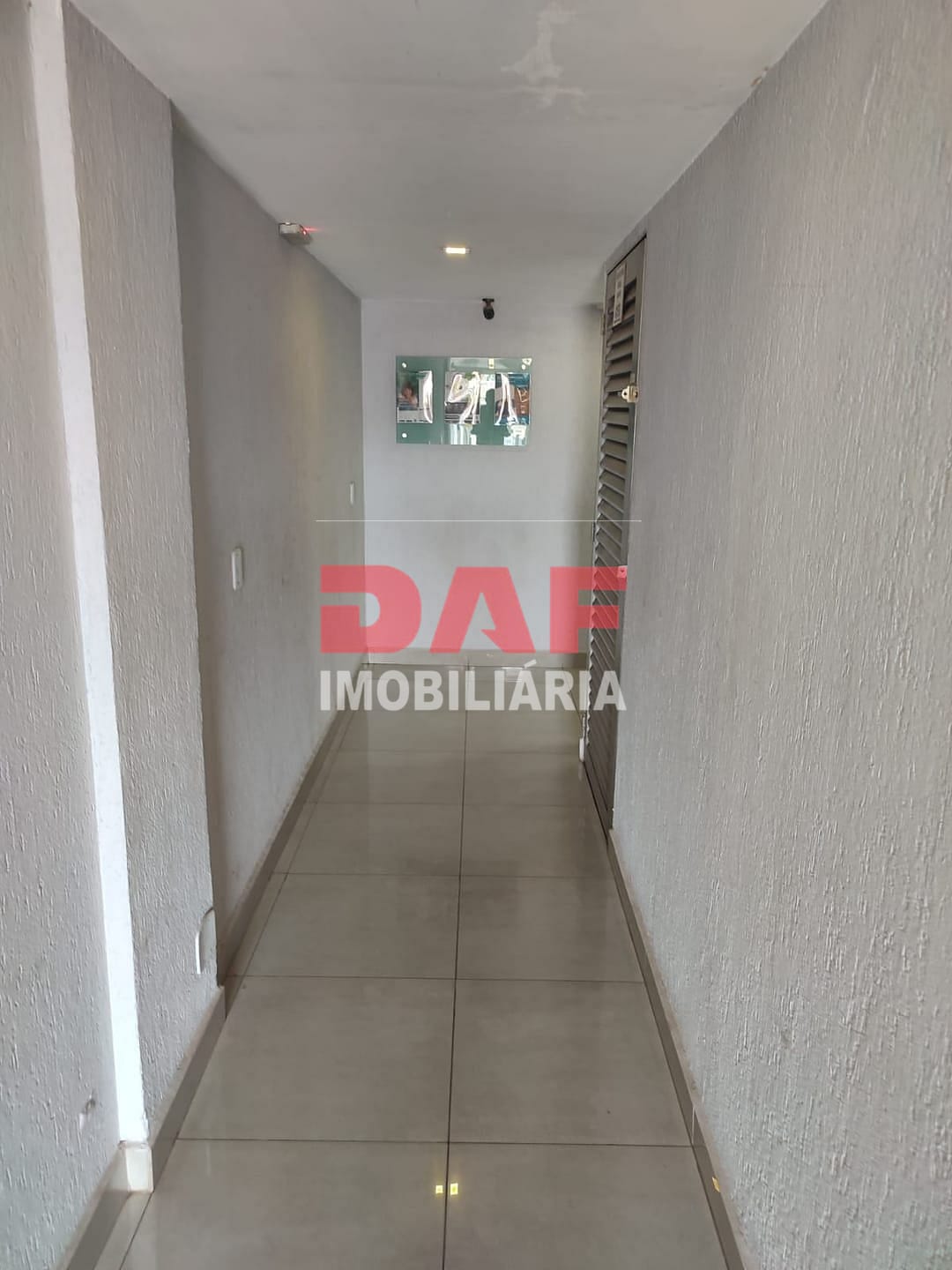 Apartamento para alugar com 2 quartos, 70m² - Foto 3