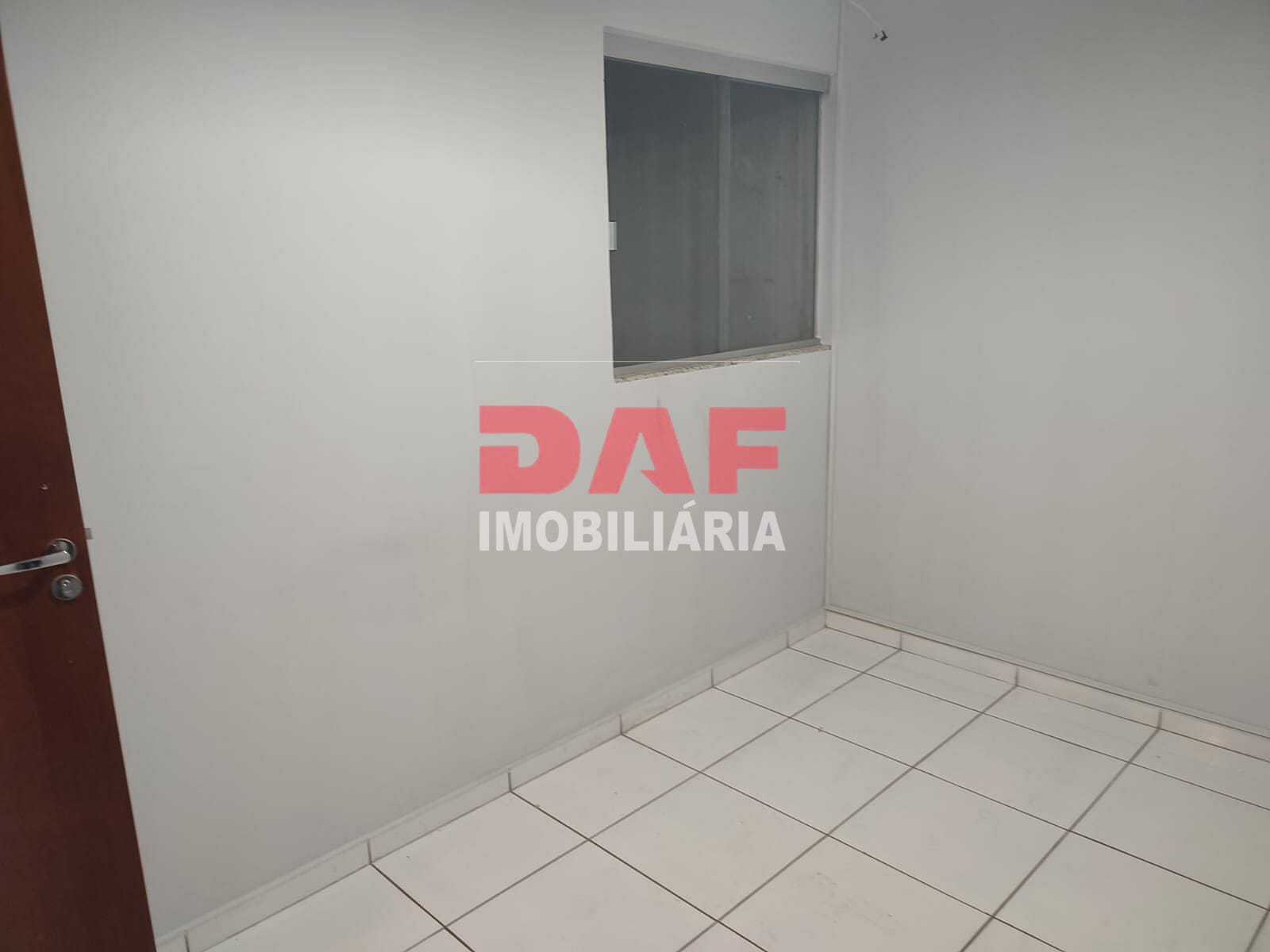 Apartamento para alugar com 2 quartos, 70m² - Foto 12