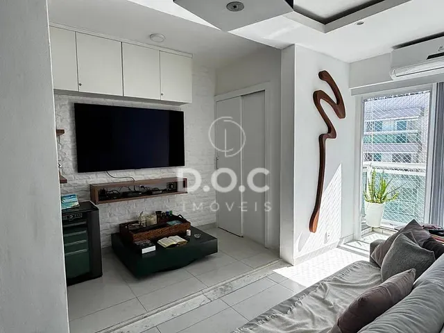 Apartamento 2 quartos e 2 banheiros, à venda, no bairro Barra da Tijuca em Rio de Janeiro