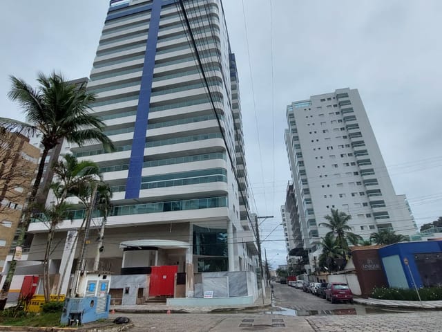 Apartamento com 79m² 2 quartos e 2 banheiros, à venda, no bairro Centro em Mongaguá