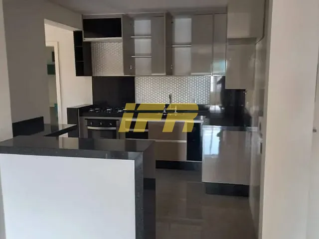 Apartamento 3 quartos e 3 banheiros, à venda ou para alugar, no bairro Centro em Taubaté