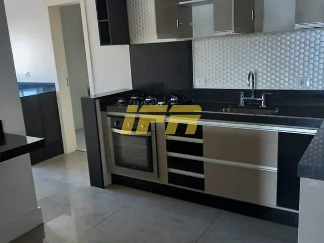 Apartamento 3 quartos e 3 banheiros, à venda ou para alugar, no bairro Centro em Taubaté