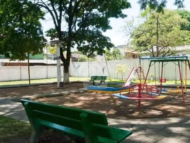 Apartamento 1 quarto e 1 banheiro, à venda, no bairro Cristal em Porto Alegre