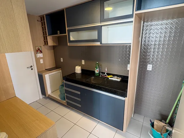 Apartamento 2 quartos e 3 banheiros, para alugar, no bairro Engenheiro Luciano Cavalcante em Fortaleza