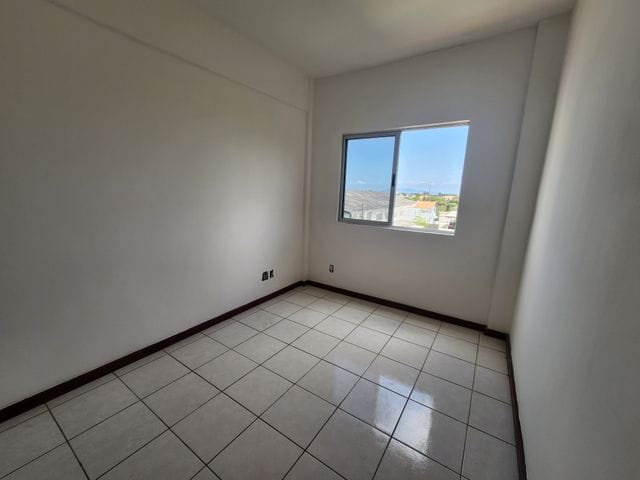 Apartamento com 80m² 2 quartos e 1 banheiro, para alugar, no bairro Braga em Cabo Frio