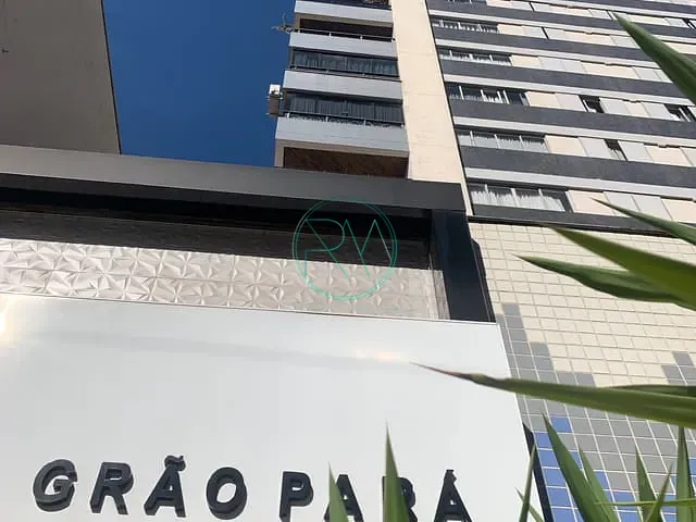 Apartamento com 200m² 3 quartos e 3 banheiros, à venda, no bairro Centro em Londrina