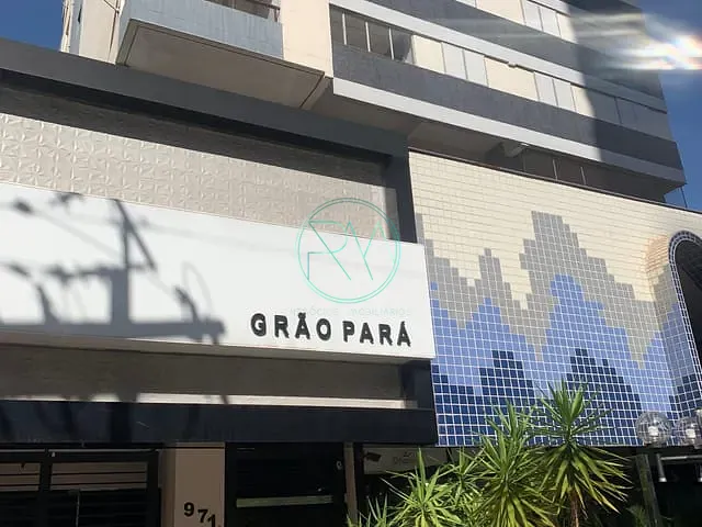 Apartamento com 200m² 3 quartos e 3 banheiros, à venda, no bairro Centro em Londrina