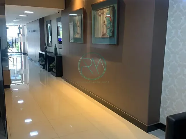 Apartamento com 200m² 3 quartos e 3 banheiros, à venda, no bairro Centro em Londrina