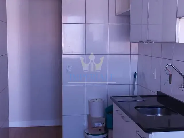 Apartamento 2 quartos e 1 banheiro, à venda, no bairro Uvaranas em Ponta Grossa