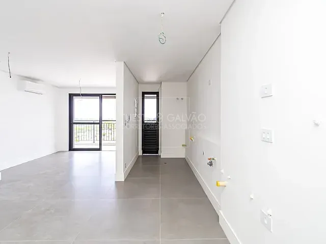 Apartamento com 81m² 3 quartos e 2 banheiros, à venda, no bairro Cristo Rei em Curitiba
