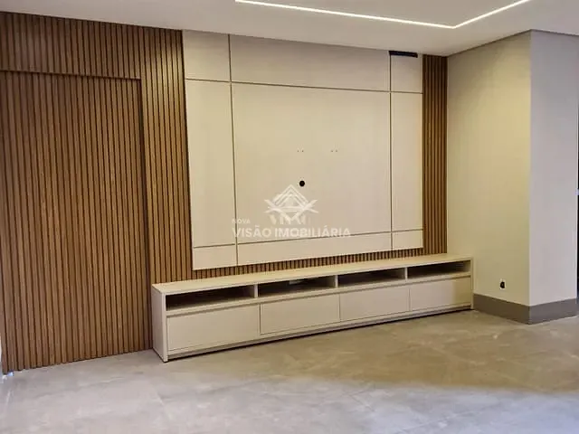 Apartamento com 220m² 3 quartos e 2 banheiros, à venda, no bairro Setor Industrial em Sinop