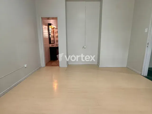 Apartamento 3 quartos e 3 banheiros, para alugar, no bairro Centro em Uruguaiana