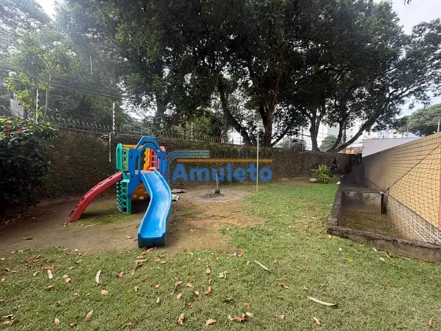 Apartamento 3 quartos e 2 banheiros, para alugar, no bairro Campo Grande em Recife