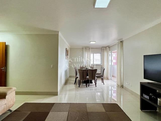 Foto do Apartamento - Venda | Ed. Luis Carlos Bussolin | 3 quartos (1 suíte), 125m² de área privativa, sacada gourmet e localização privilegiada no Novo Centro em Maringá. | Benites & Gonzaga Imóveis