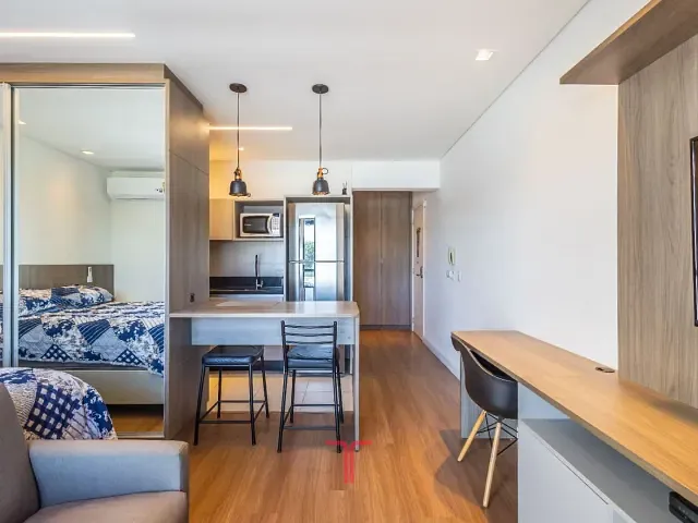 Apartamento com 37m², à venda ou para alugar, no bairro Capão Raso em Curitiba