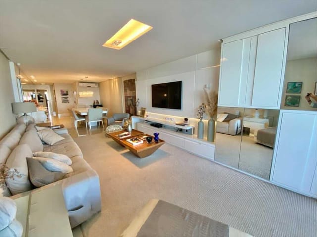 Apartamento 4 quartos e 6 banheiros, à venda, no bairro Praia de Itaparica em Vila Velha