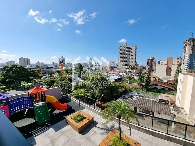 Apartamento com 111m² 2 quartos e 3 banheiros, à venda, no bairro Centro em Itajaí