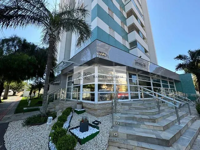Apartamento 3 quartos e 2 banheiros, à venda, no bairro Petrópolis em Londrina