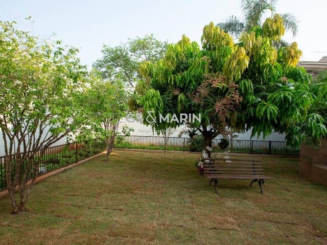 Casa com 540m² 3 quartos e 4 banheiros, à venda, no bairro Parque Residencial Alcântara em Londrina