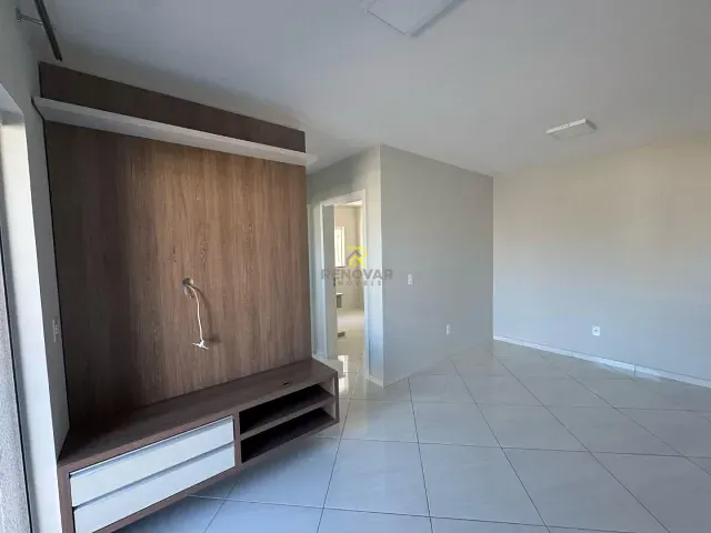 Apartamento 2 quartos e 1 banheiro, à venda ou para alugar, no bairro Santa Cruz em Guarapuava