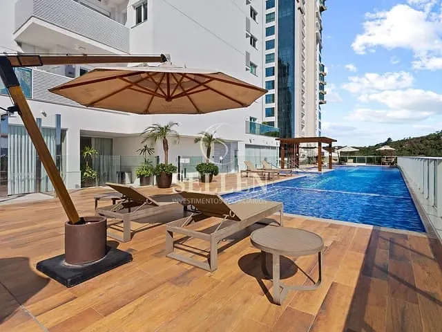 Apartamento 3 quartos e 4 banheiros, à venda, no bairro Centro em Balneário Camboriú