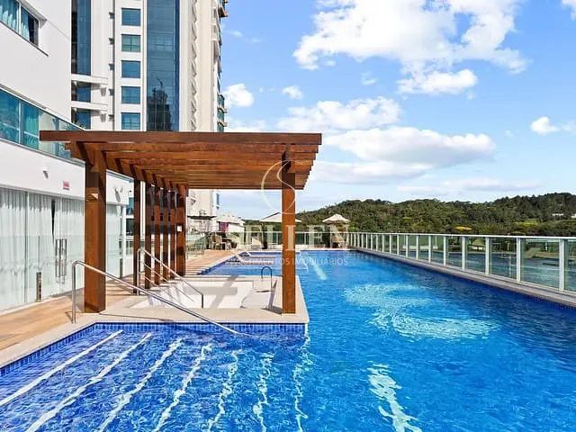 Apartamento 3 quartos e 4 banheiros, à venda, no bairro Centro em Balneário Camboriú