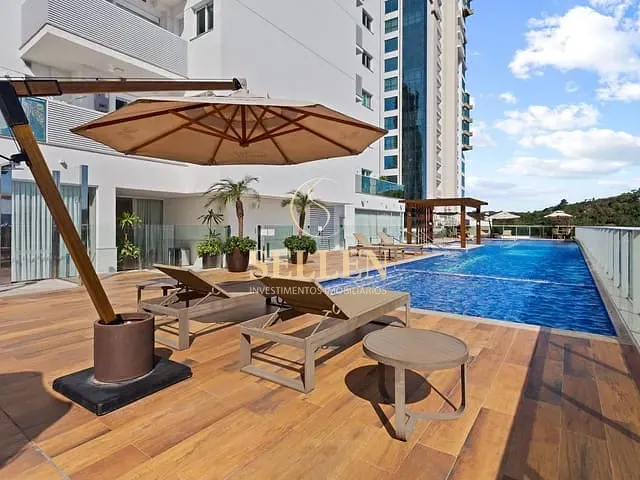 Apartamento 3 quartos e 4 banheiros, à venda, no bairro Centro em Balneário Camboriú