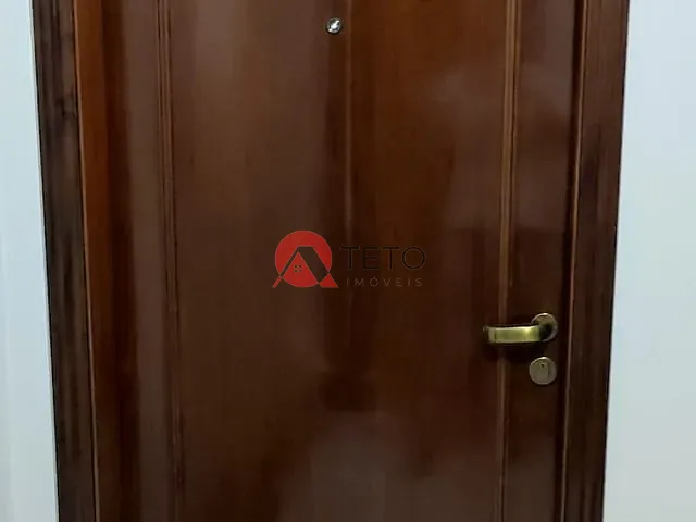 Apartamento 3 quartos e 2 banheiros, à venda, no bairro Zona 07 em Maringá