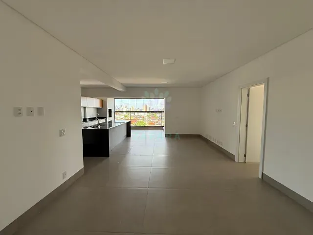 Apartamento 3 quartos e 5 banheiros, à venda, no bairro São Francisco em Campo Grande