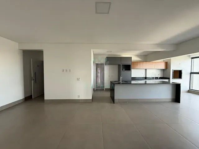Apartamento 3 quartos e 5 banheiros, à venda, no bairro São Francisco em Campo Grande