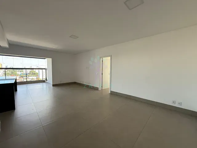 Apartamento 3 quartos e 5 banheiros, à venda, no bairro São Francisco em Campo Grande